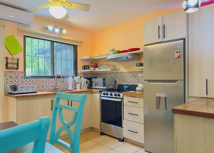 Tropical Waves #1 2 Bed 2 Bath Tropical Living Apartment